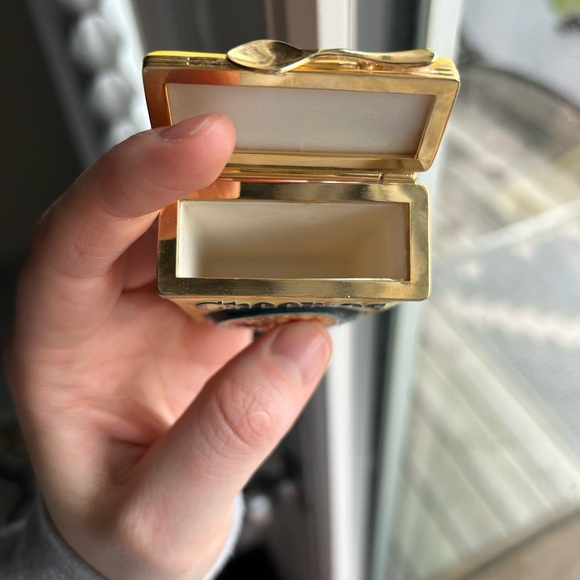 ANTIQUE | Franklin Mint Cheerios porcelain box - Picture 6 of 7